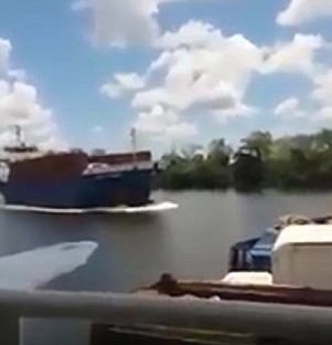 #Video Colisionan dos barcos en río en Nicaragua - nicaragua-barco-2-e1491235938456