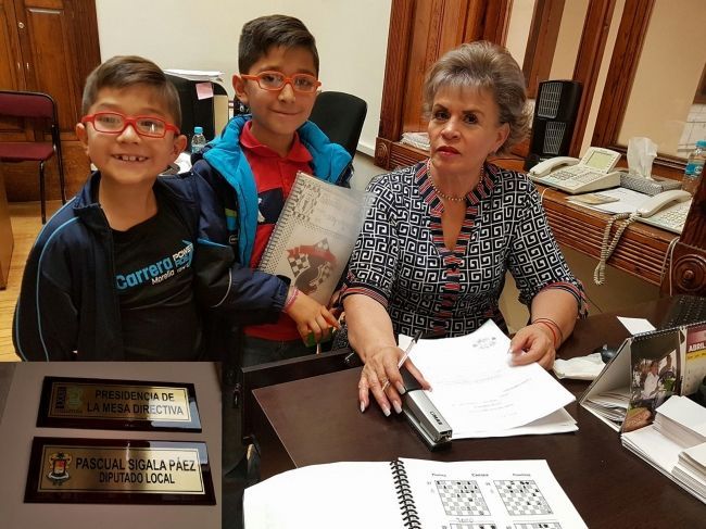 Niños de Morelia botean para acudir a competencia de ajedrez en Costa Rica - niños-ajedrez-morelia