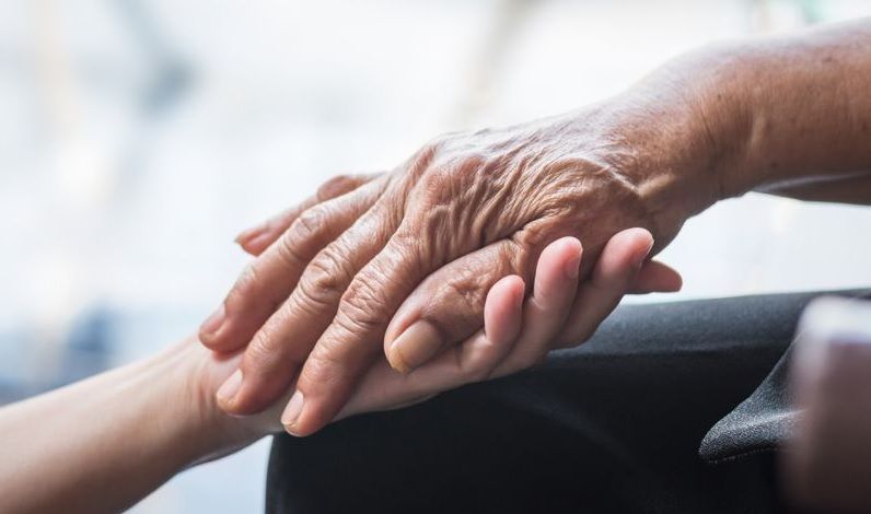 Parkinson afecta a medio millón de personas en México