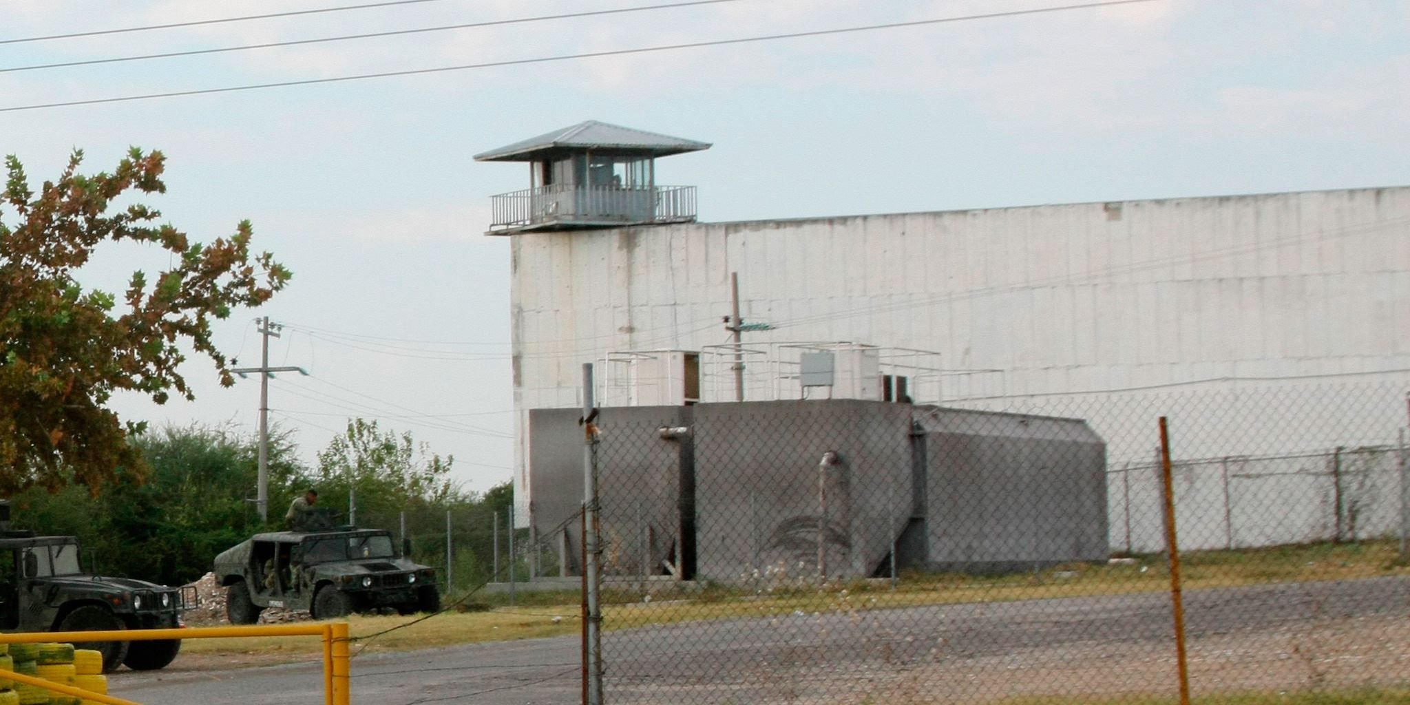 Recapturan a dos presos fugados del penal de Ciudad de Victoria