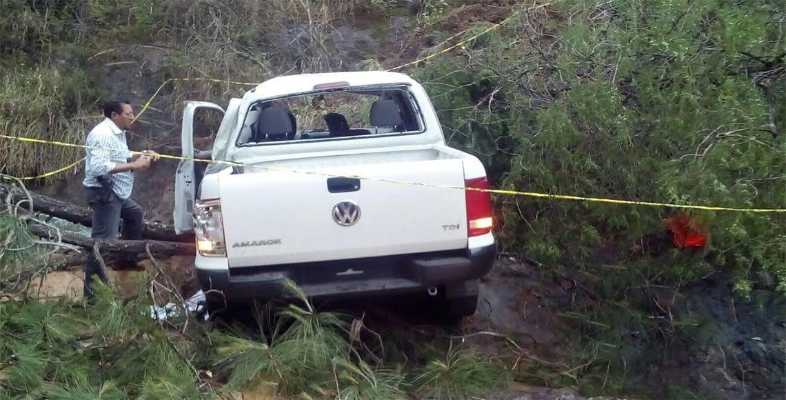 Volcadura de vehículo de la PGR en Oaxaca deja tres agentes lesionados