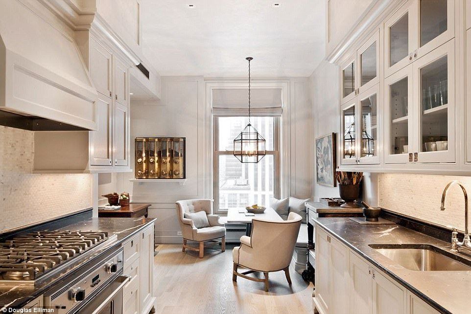 El departamento del Hotel Plaza donde vivió JFK está a la venta - plaza-hotel-astor-suite6