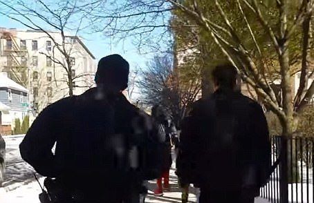 #Video Policías hostigan a estudiantes afroamericanos - police-1-e1491173763886