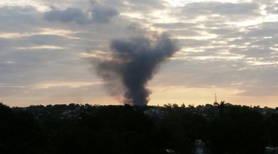 Sofocan incendio en fosa de Refinería Madero en Tamaulipas