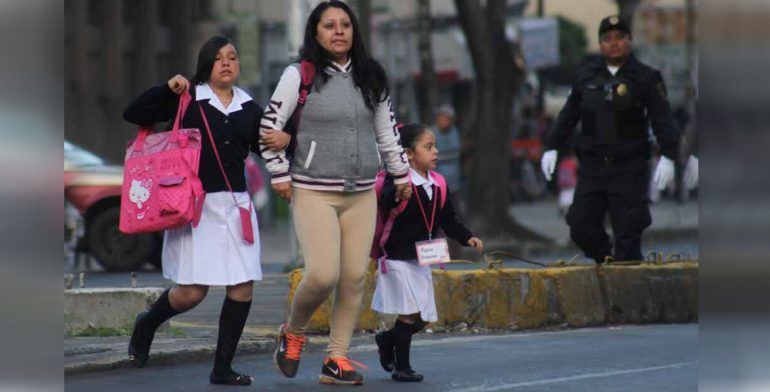 Regreso a clases tras sismos podría completarse el 6 de noviembre - regresos-a-clases-en-cdmx-archivo-770x392