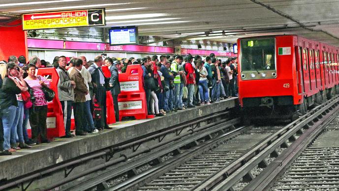 Metro, Metrobús y Tren Suburbano con horario especial hoy