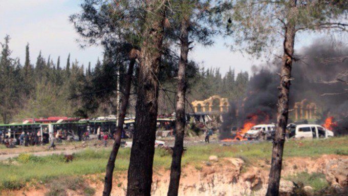 Al menos 68 niños muertos tras ataque a evacuados en Siria - siria-bus