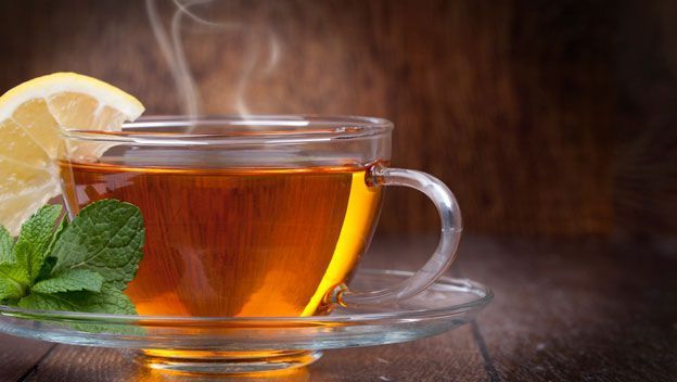 Preparar té en microondas ayuda a obtener beneficios saludables