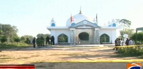 Asesinan a 20 personas en un templo en Pakistán - templo-pakistan-2