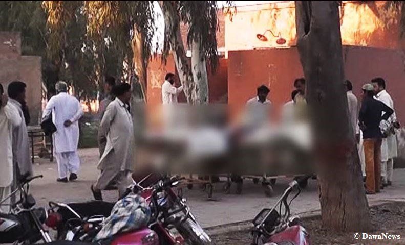 Asesinan a 20 personas en un templo en Pakistán