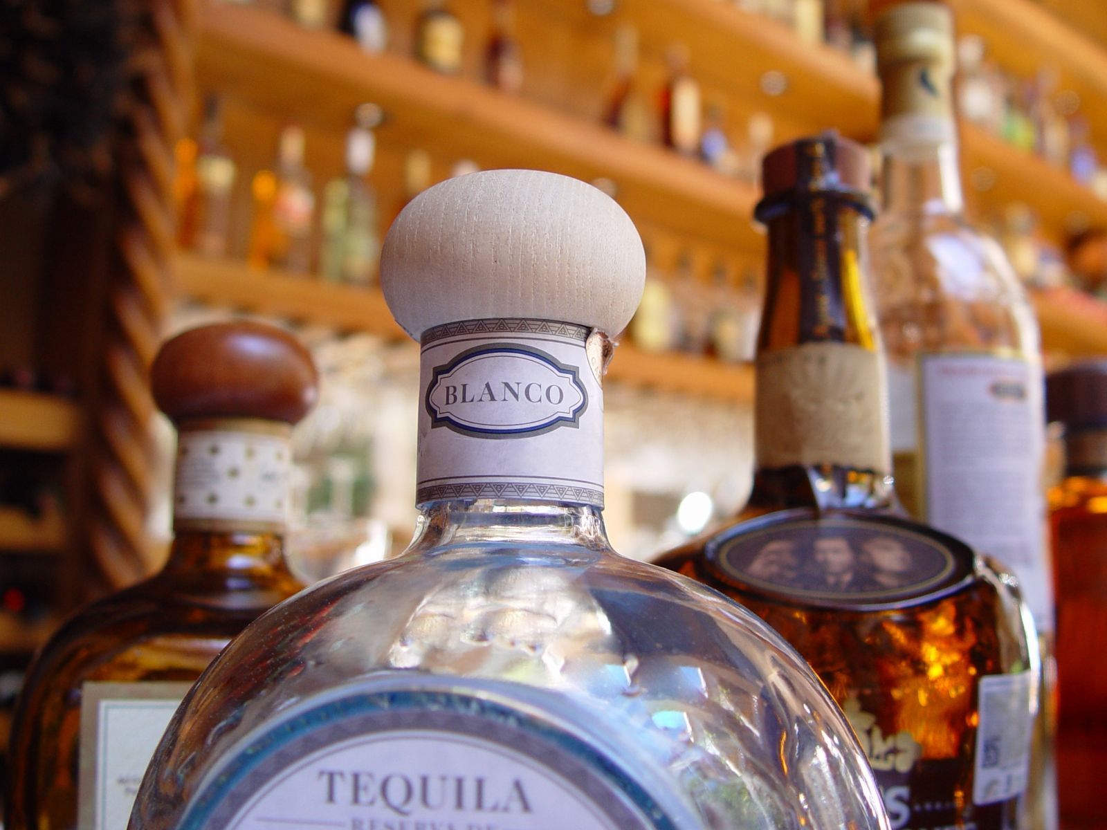 Decomisaron 1.2 millones de litros de tequila ilegal en 2016