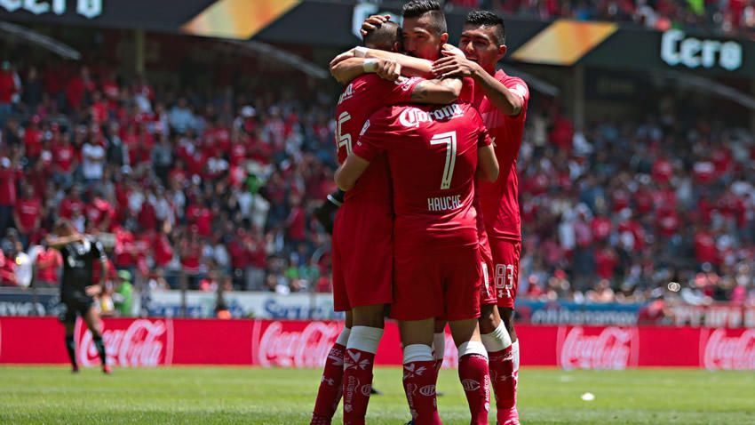 Toluca mantiene el liderato ante Monterrey