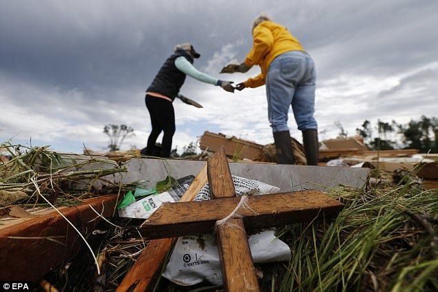 Tormentas en el sureste de EE.UU. dejan siete muertos y 50 heridos - tormentas-texas-5