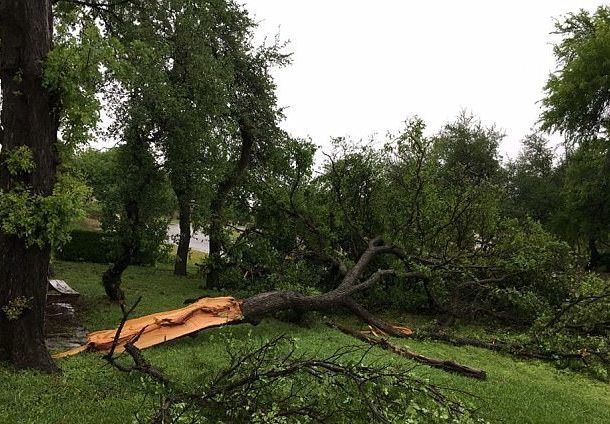 Tornado mata a mujer y a su hijo en Estados Unidos - tornado-3-e1491171253977