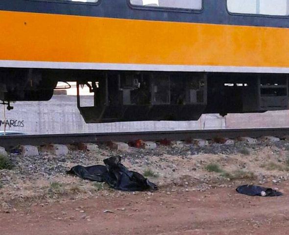 Mujer se suicida en vías del tren junto con sus hijos