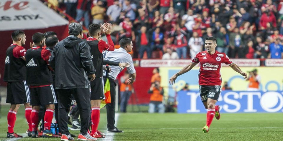 Xolos quita el liderato a Toluca