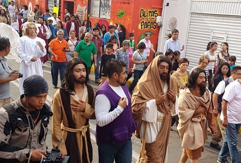 Cortes viales en Iztapalapa por representación de la Pasión de Cristo