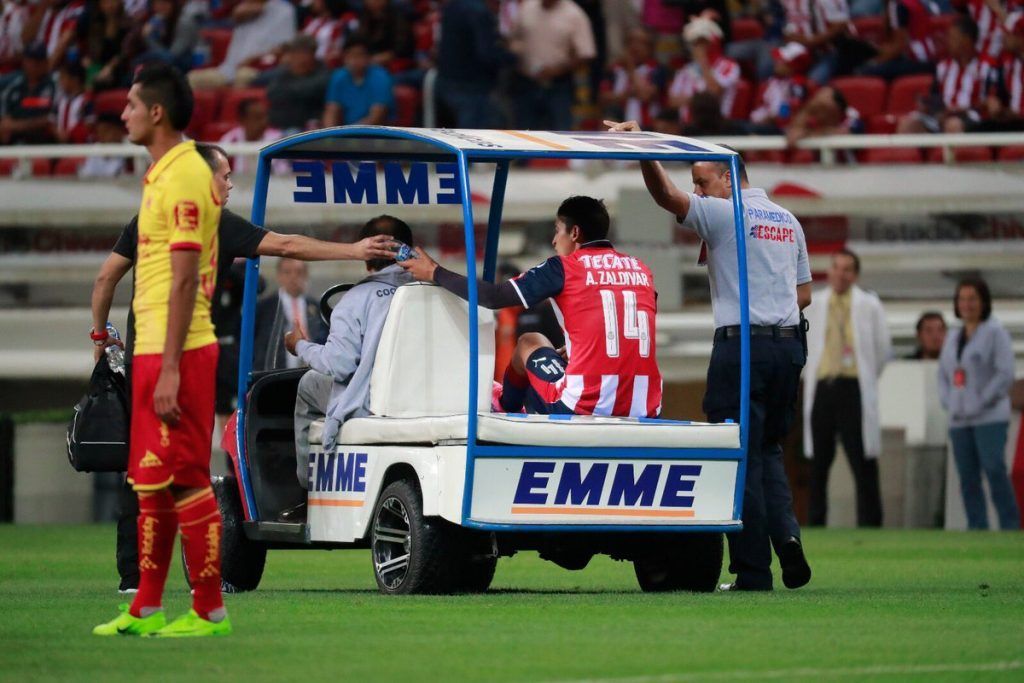 Chivas campeón de Copa - zaldivar-lesión-1024x683