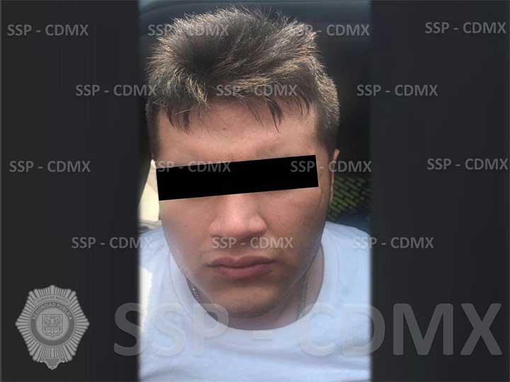 Detienen a tres asaltantes de cuentahabiente en GAM - 1681032