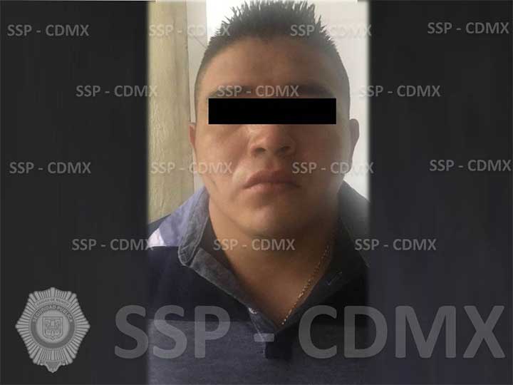 Detienen a tres asaltantes de cuentahabiente en GAM - 1681033