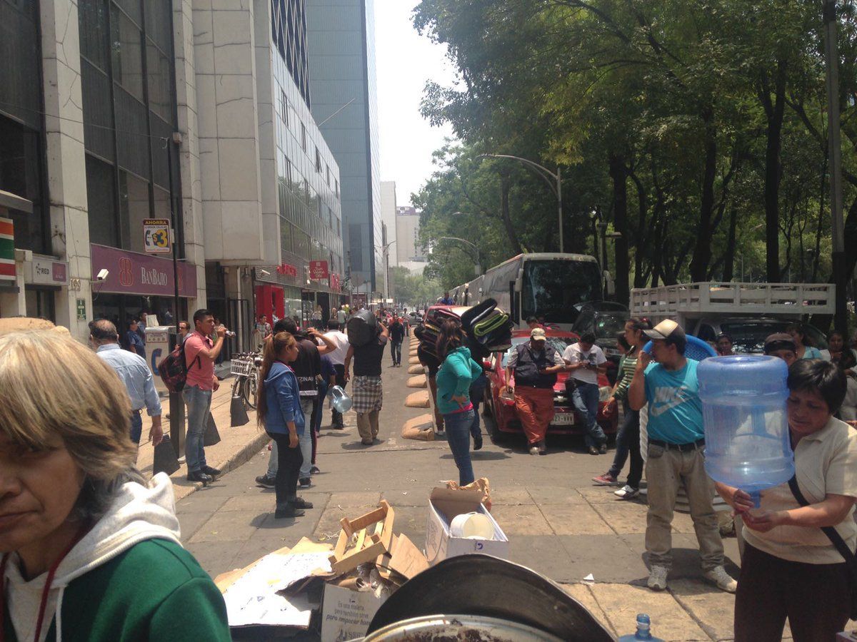 PGR acuerda reunión con padres de los 43 estudiantes de Ayotzinapa