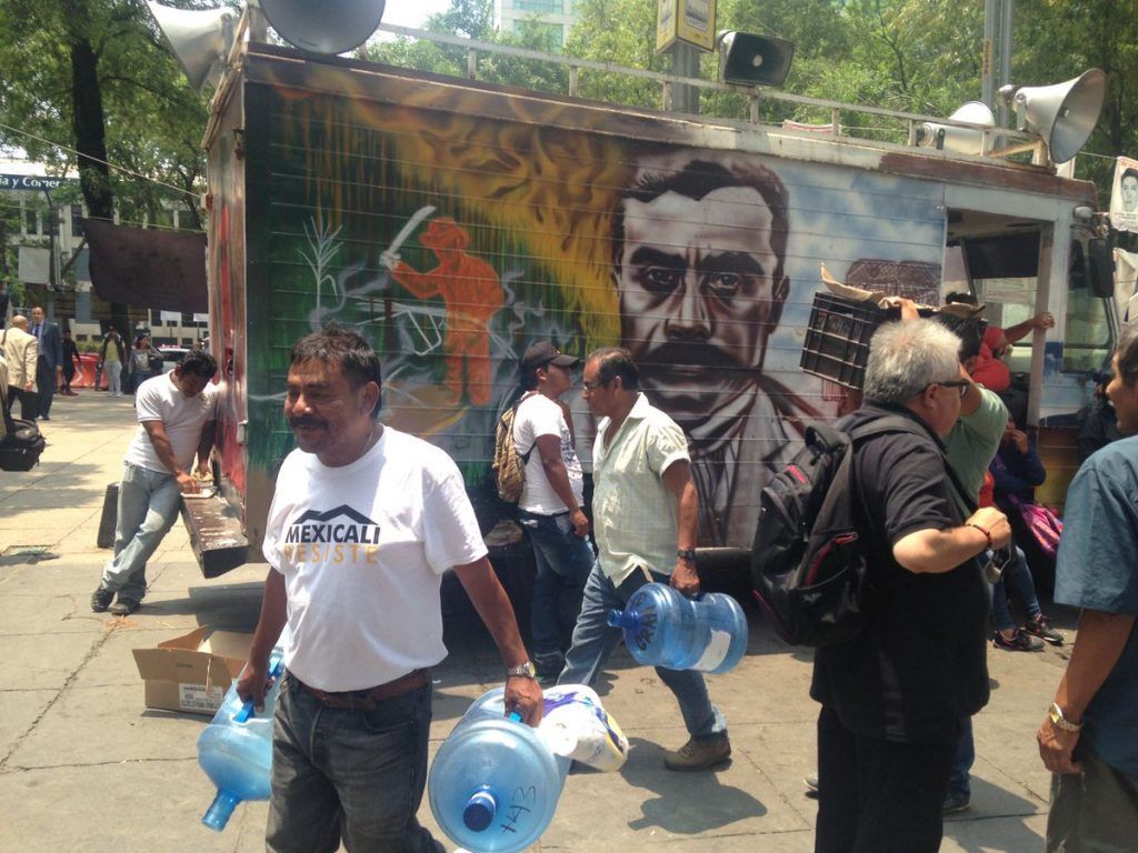 PGR acuerda reunión con padres de los 43 estudiantes de Ayotzinapa - C_-NUkMVYAASJew-1024x768