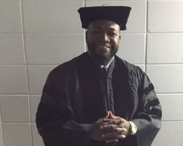 Otorgan doctorado "honoris causa" a David Ortiz - Captura-de-pantalla-2017-05-01-a-las-1.15.07-p.m.