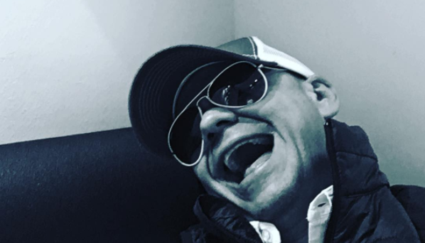 #Video Integrante de Magneto publica su caída en escenario