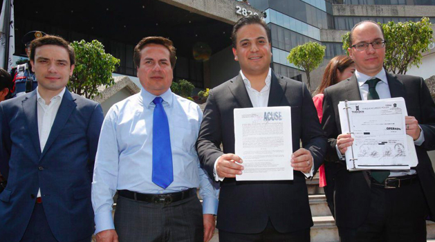 PAN exige que Delfina renuncie y se entregue ante las autoridades