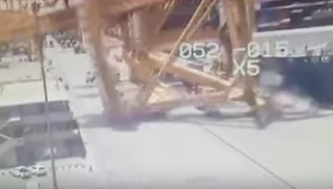 #Video Barco choca contra astillero y deja diez lesionados