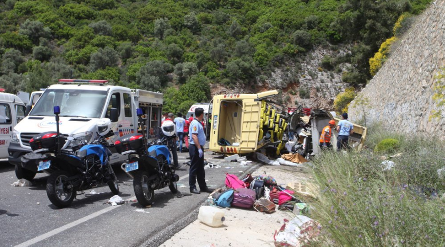 Accidente de autobús turístico en Turquía deja 24 muertos - Captura-de-pantalla-2017-05-13-a-las-7.20.12-p.m.