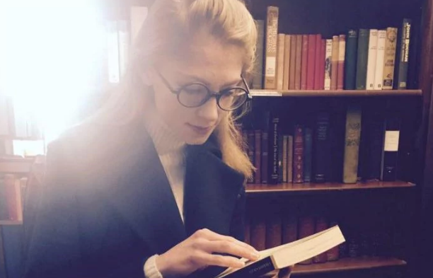 Exoneran a mujer que apuñaló a su novio por ser 'excelente' alumna - Captura-de-pantalla-2017-05-17-a-las-16.14.18