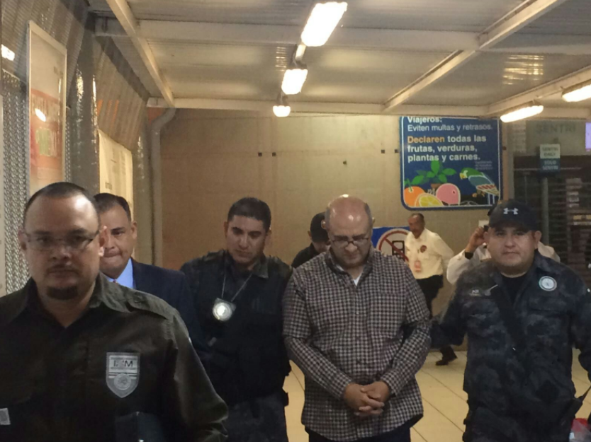 EE.UU. entrega a exfuncionario del gobierno de Padrés - Captura-de-pantalla-2017-05-18-a-las-16.41.38