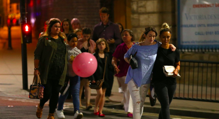 Recaudan dinero para héroe de atentado en Manchester - Captura-de-pantalla-2017-05-23-a-las-11.56.06