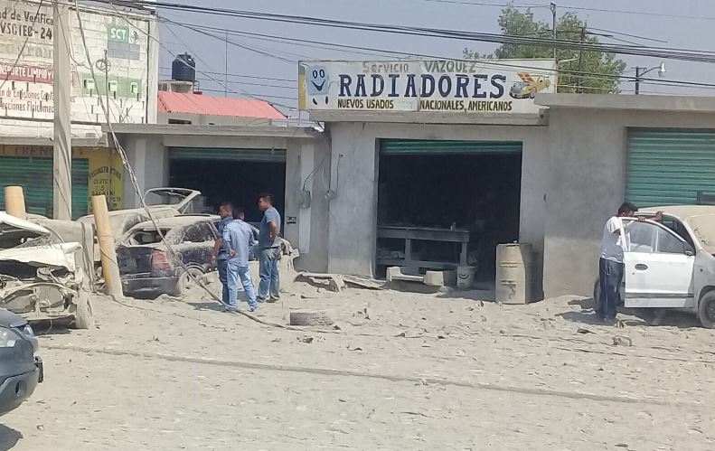 Muere niño en la volcadura de tráiler en la Texcoco-Zacatepec - DANRSg5VYAQUQcF