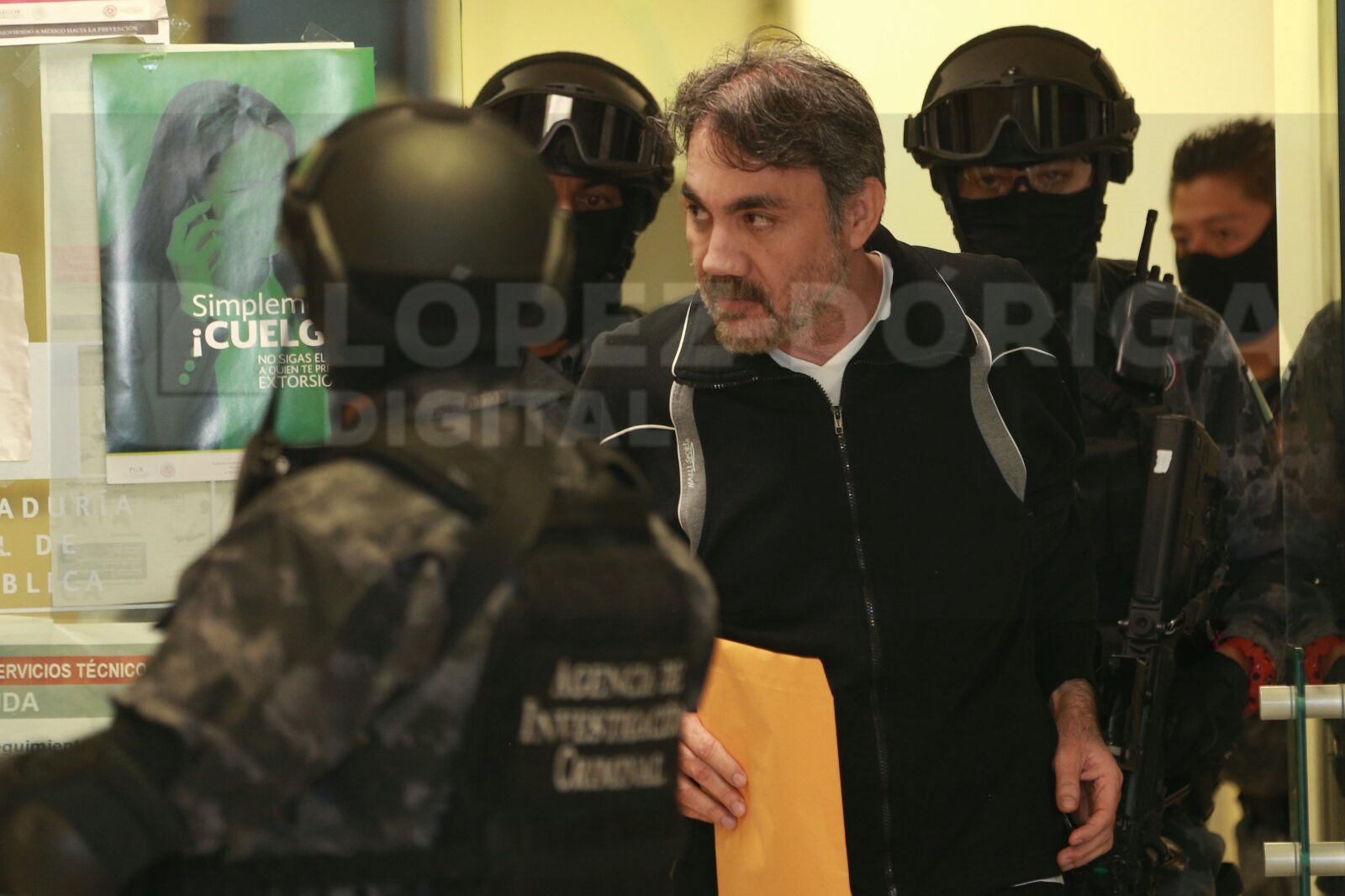 Trasladan a Dámaso López de la SEIDO a un penal federal