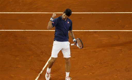 Djokovic avanza a semifinales del Abierto de Madrid por lesión de Nishikori