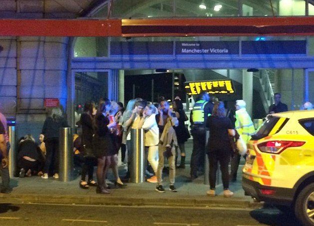 Francia revela que atacante de Manchester pasó por Siria - Explosiones-Manchester-e1495494447351