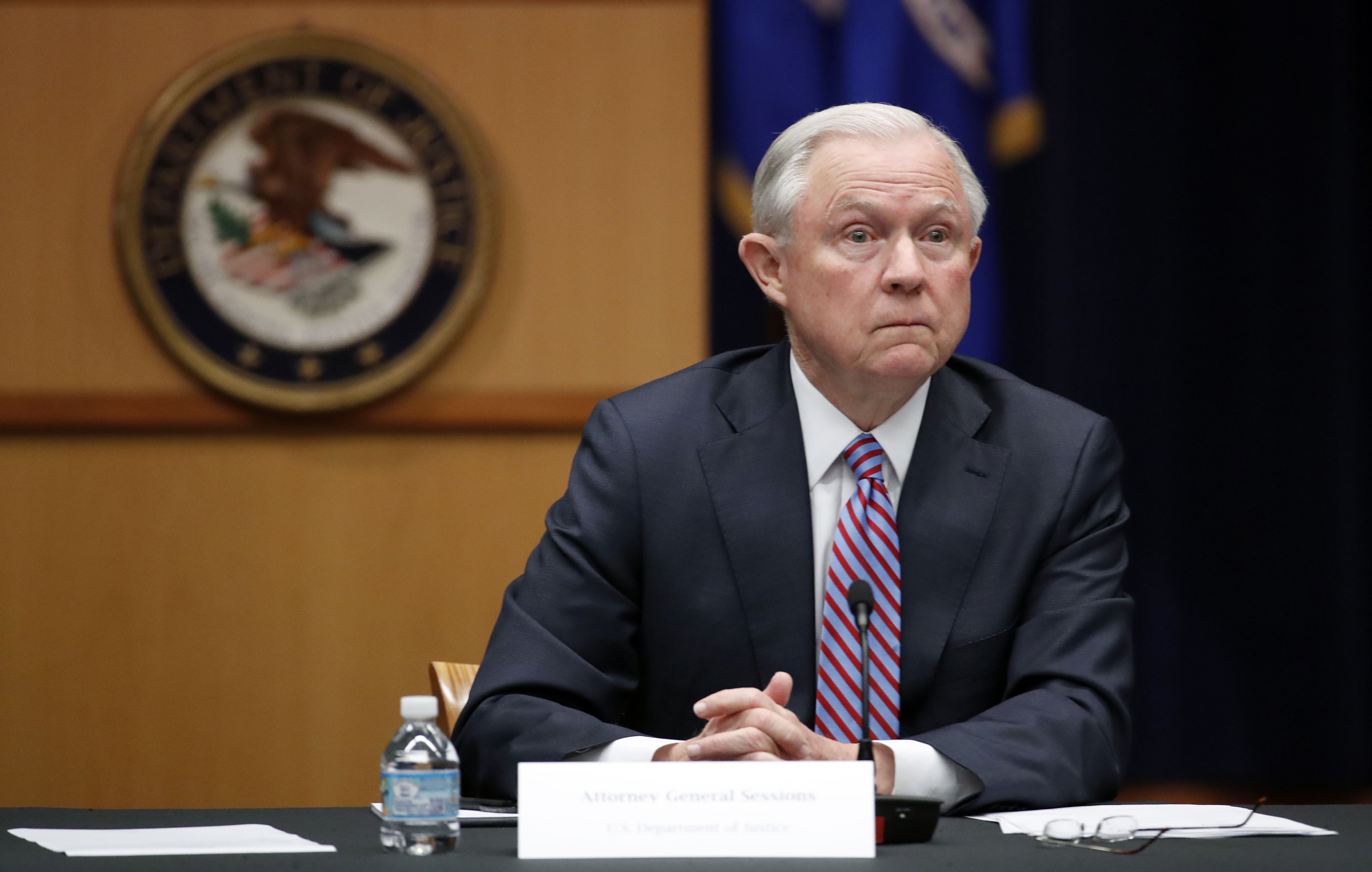 Habrá “tolerancia cero” contra el narcotráfico: Jeff Sessions