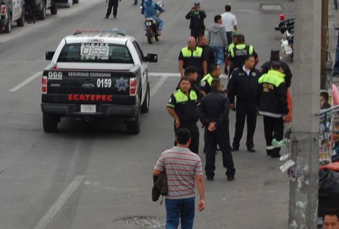 Pobladores propinan golpiza a ladrón menor de edad en Ecatepec