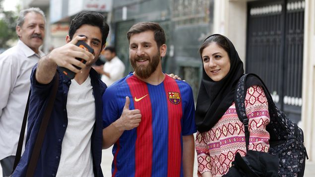 Policía detiene al 'gemelo' iraní de Messi - Reza-Parastesh-Hamadan-Iran-FotoAFP_MEDIMA20170508_0221_31