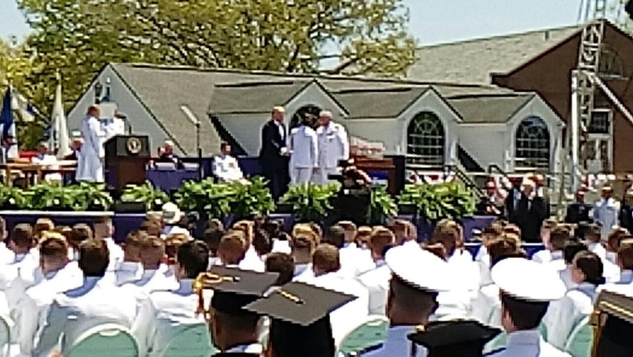 Elementos de la SEMAR se gradúan con honores de la Guardia Costera de EE.UU.