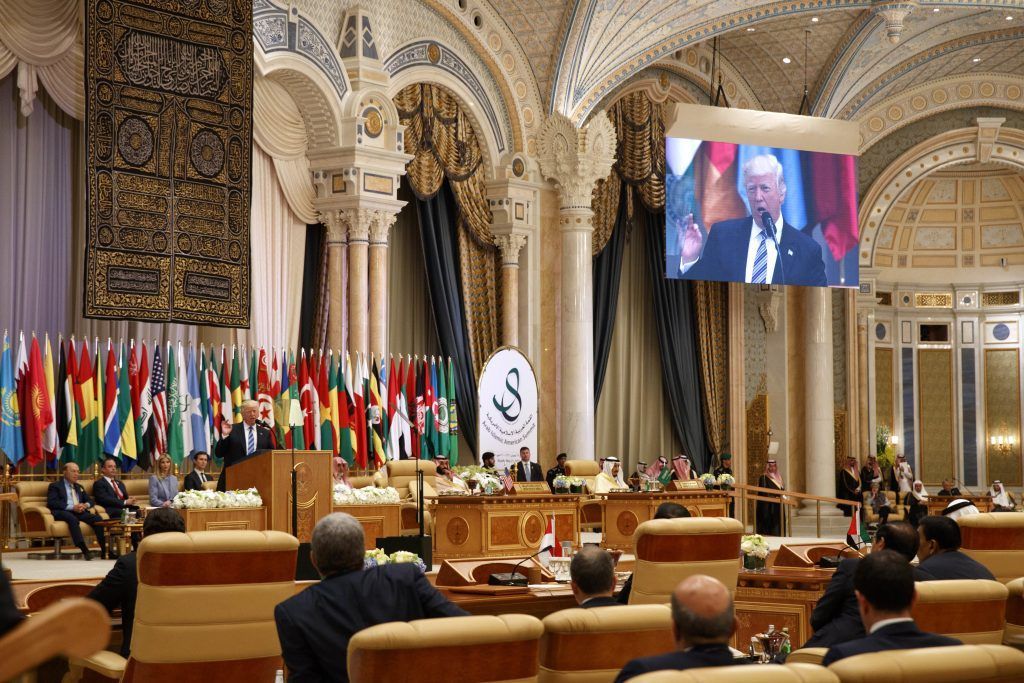 Lucha contra el terrorismo es "entre el bien y el mal": Trump - Trump-terrorismo-1-1024x683