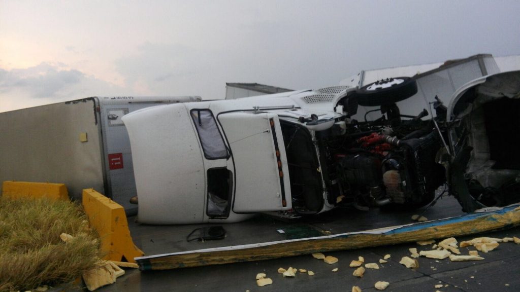 Tromba provoca daños en puente internacional de Nuevo Laredo - WhatsApp-Image-2017-05-21-at-9.28.07-PM-1024x576
