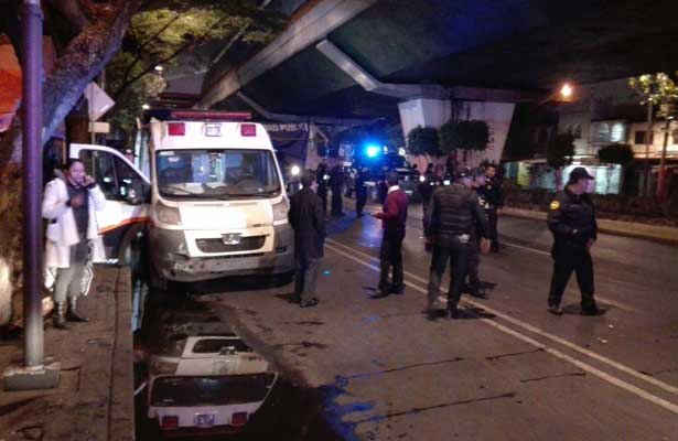 Atropellan a policías en alcoholímetro en Venustiano Carranza