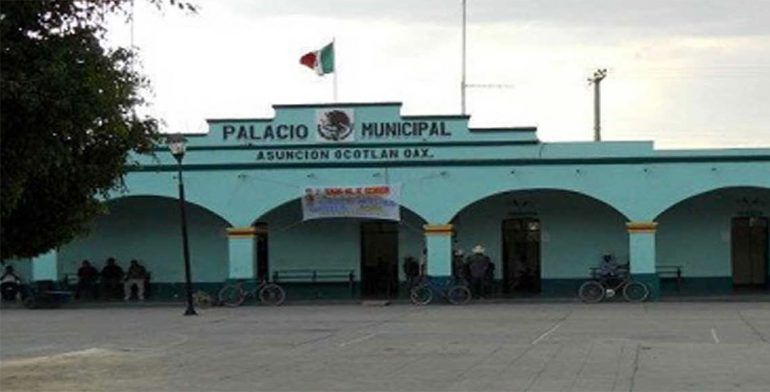 Retienen a alcalde de Asunción Ocotlán en Oaxaca