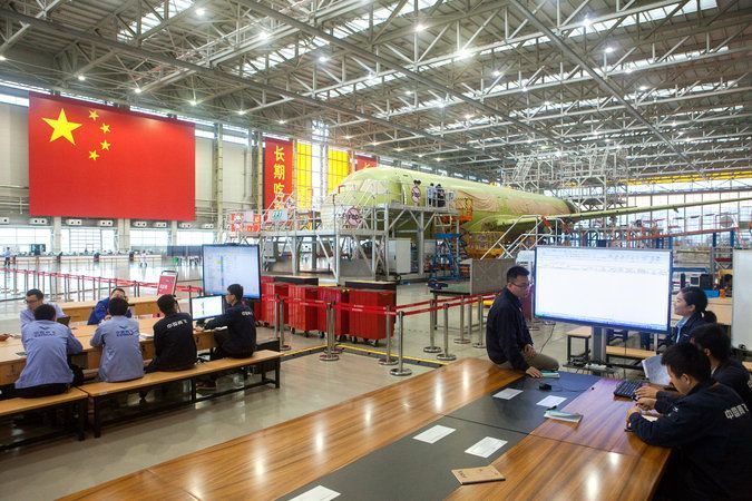 #Video Despega primer avión fabricado en China - avion-chino-3