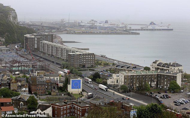 Banksy pinta mural sobre el Brexit - banksy-brexit-3