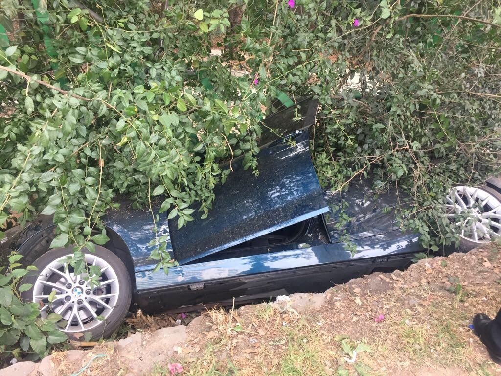 Muere al caer con su BMW en un barranco Muere al caer con su BMW en un barranco