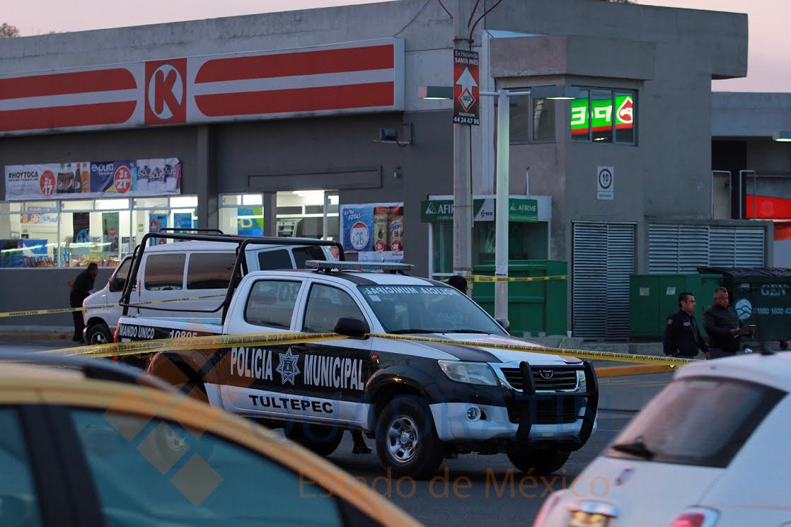 Balacera entre policías y ladrones deja cuatro heridos en Tultepec